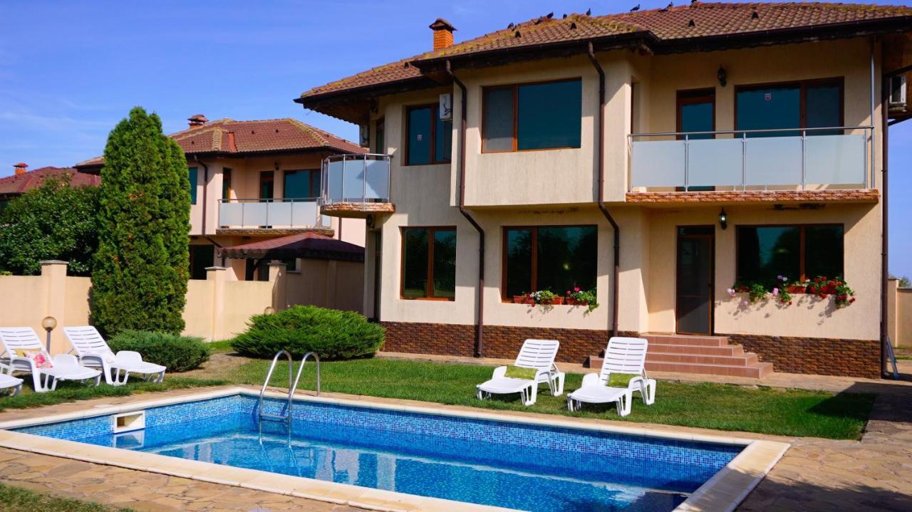 вила Ваня - villa Vania Болгарево Экстерьер фото